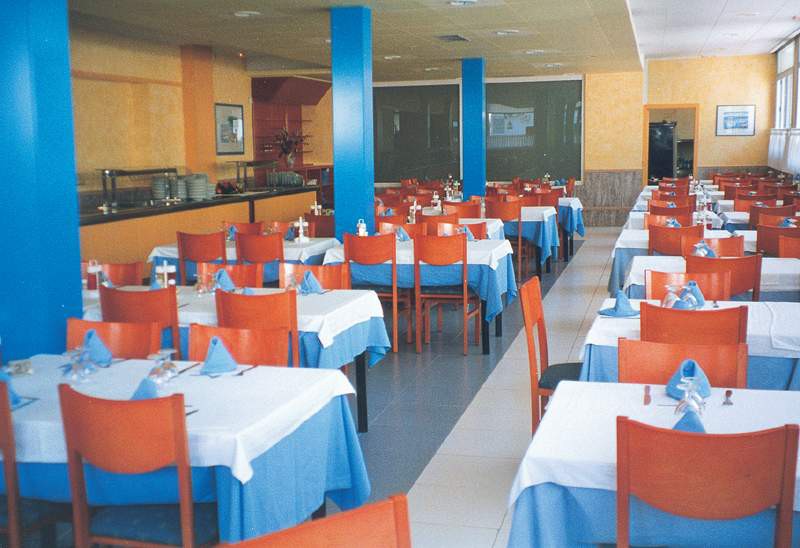 Mercedes Hotel 20/56