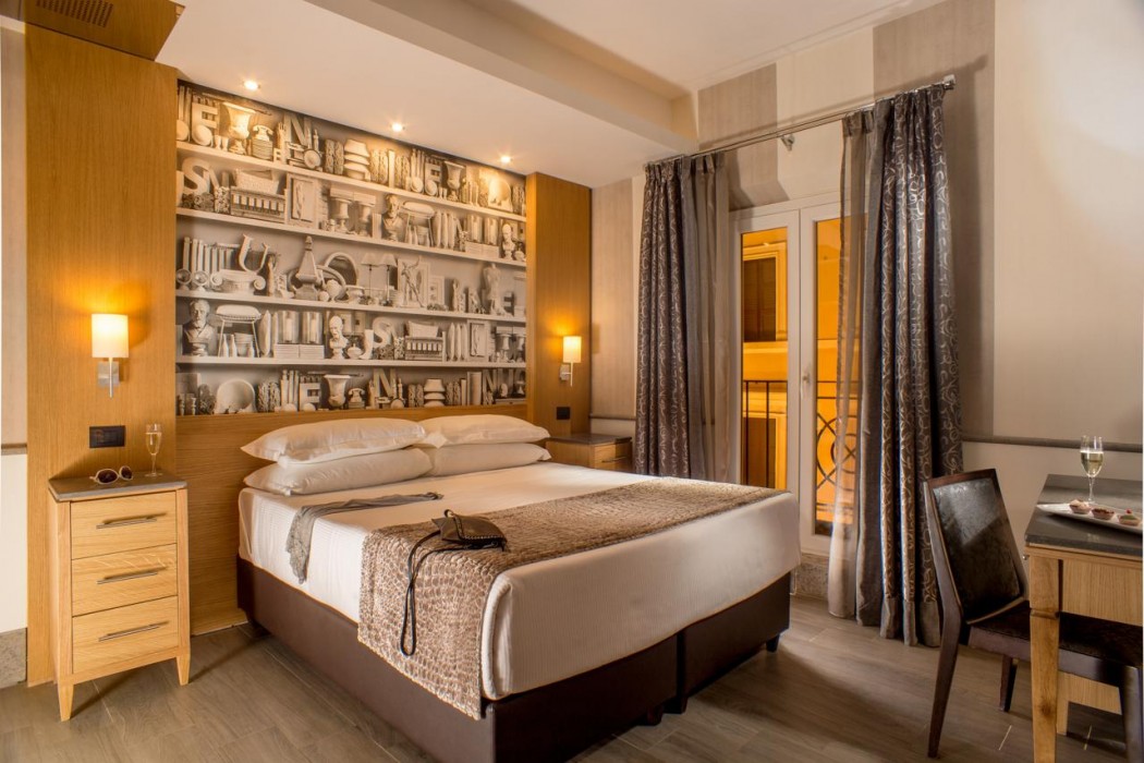 Royal Court Hotel 16/63