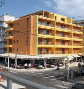 Diana Art Boutique Hotel 1/55