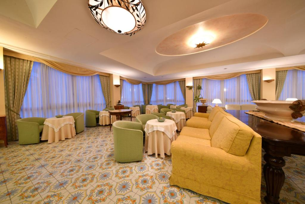 Grand Hotel Terme Di Augusto 25/55