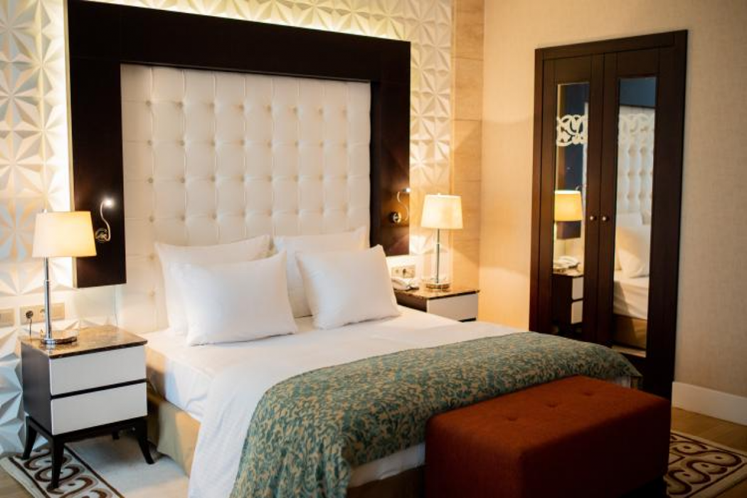 Badamdar Hotel and Residences 10/65