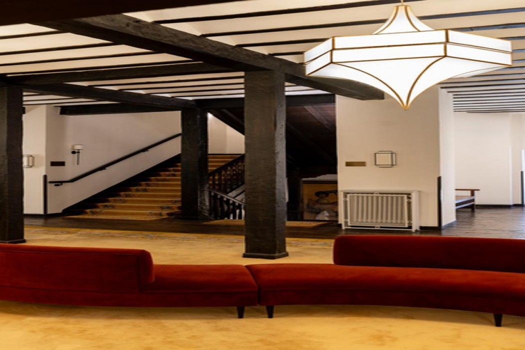 PARADOR DE SANTILLANA GIL BLAS 7/38