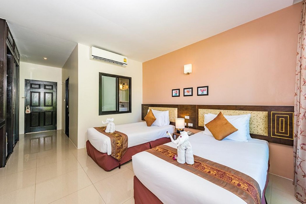 Princess Kamala Beachfront Hotel Phuket 22/92