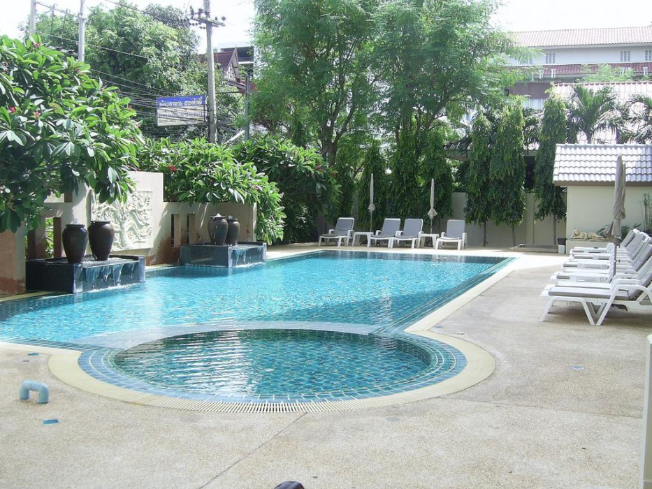 CROWN PATTAYA BEACH HOTEL 34/58