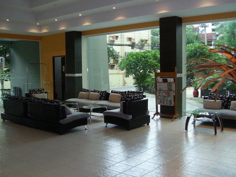 CROWN PATTAYA BEACH HOTEL 5/58