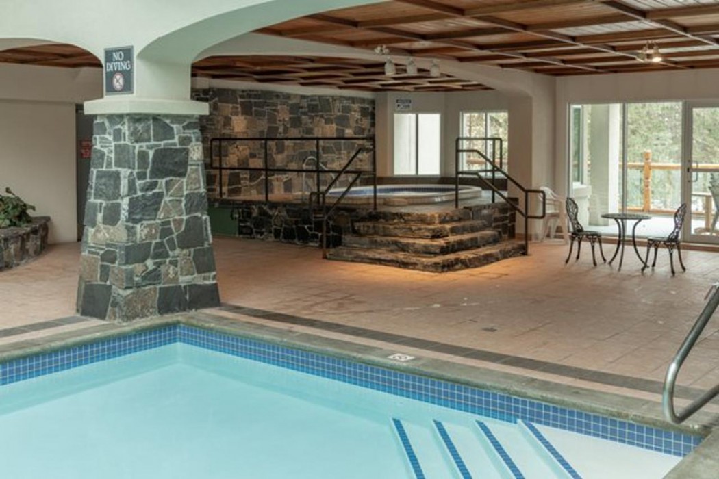 Rundlestone Lodge Hotel 54/88