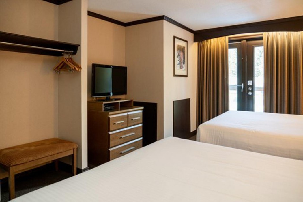 Rundlestone Lodge Hotel 44/88