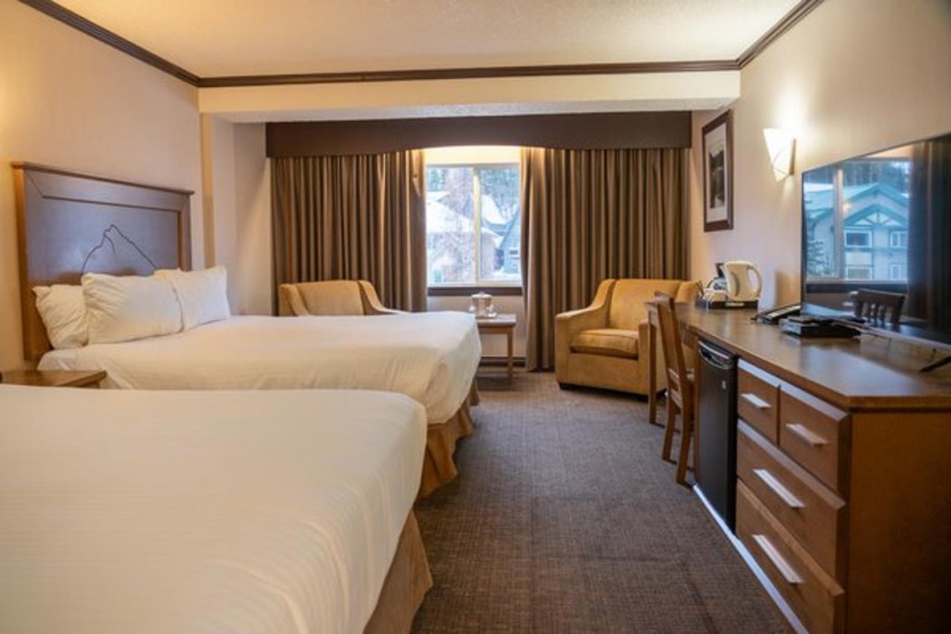 Rundlestone Lodge Hotel 33/88