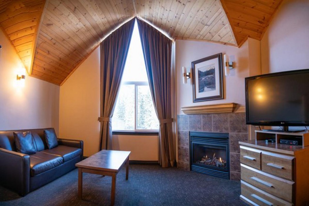 Rundlestone Lodge Hotel 49/88
