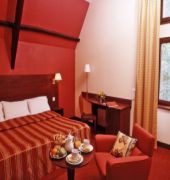 HOSTELLERIE ABBATIALE 13/55