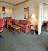 Holiday Inn Express & Suites Jacksonville SE- Med Ctr Area 13/55