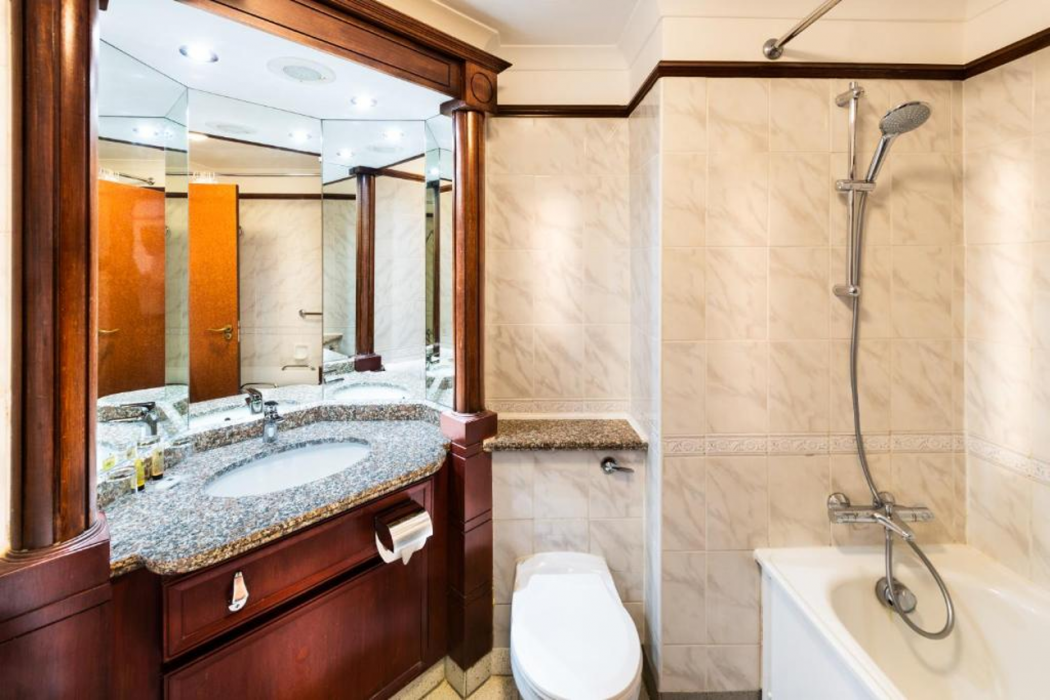 Copthorne Hotel Merry Hill Dudley 10/49
