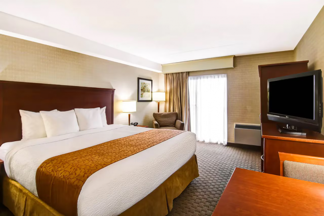 Quality Inn Kitchener, ON 4/11
