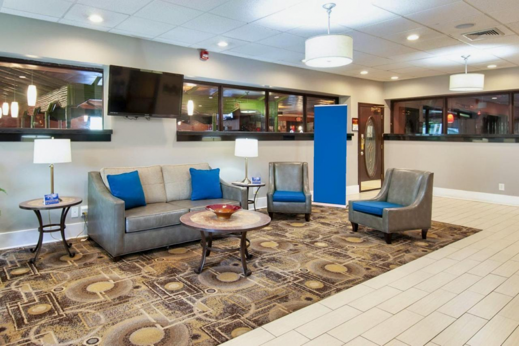 Days Inn & Suites by Wyndham Johnson City 4/36