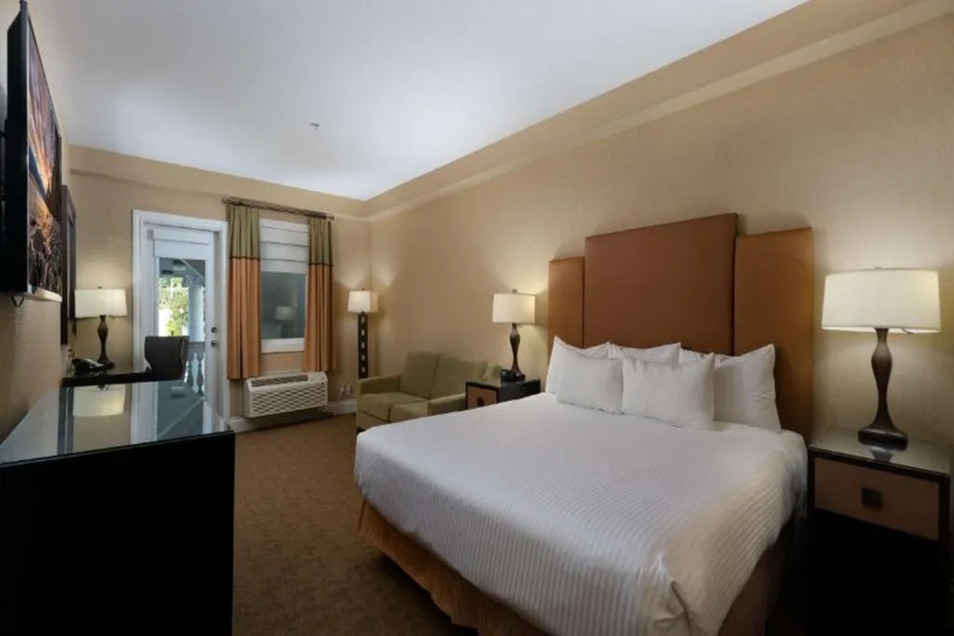 Prestige Oceanfront Resort, WorldHotels Luxury 6/32