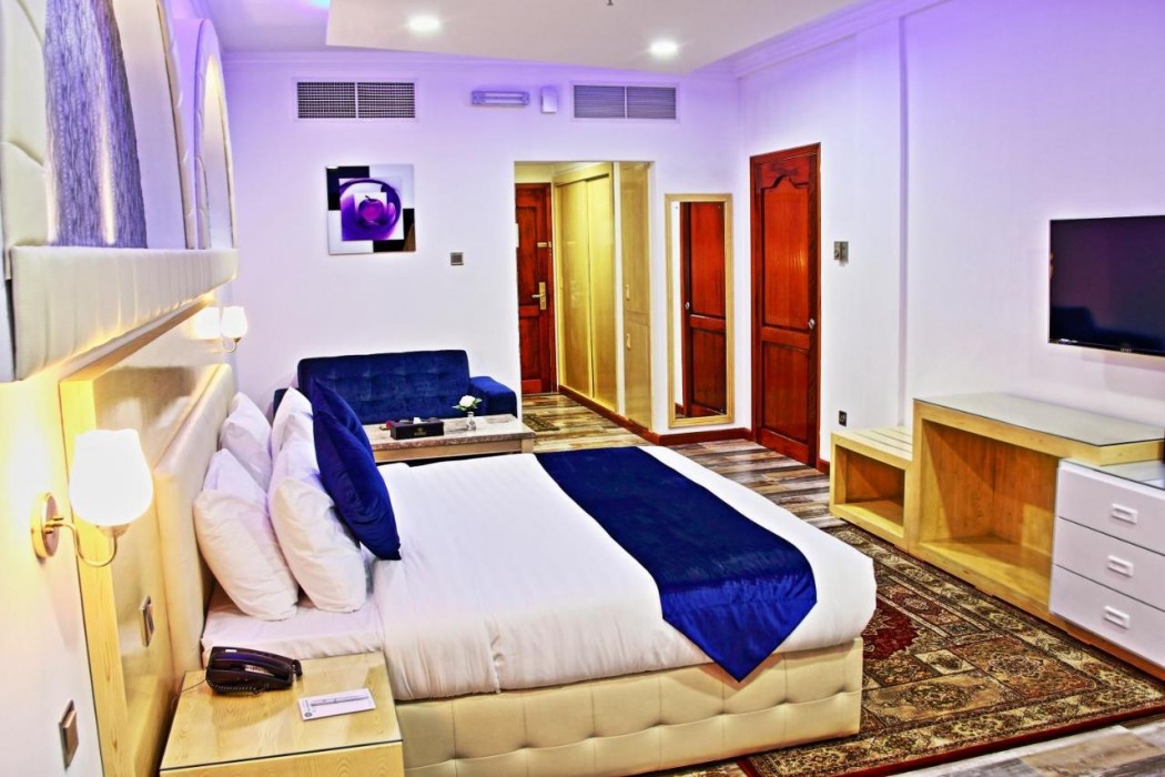 Bahrain International Hotel 11/42
