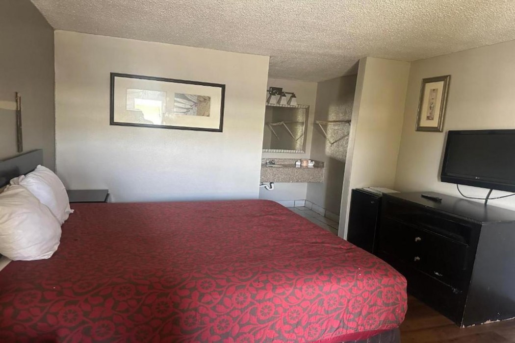 Room at La Casa Inn Albany Near Tifton US 82, ALBANY - GA