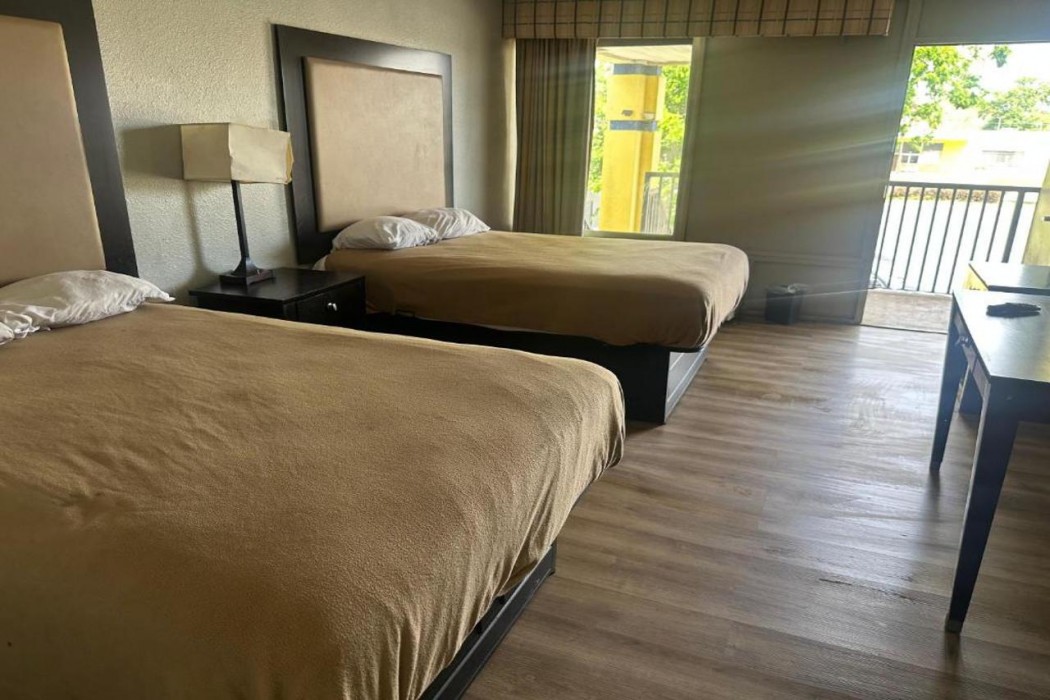 La Casa Inn Albany Near Tifton US 82 9/13