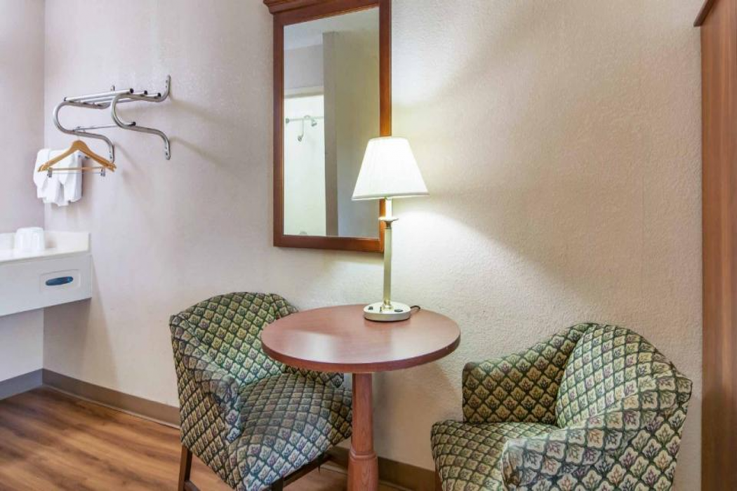 Motel6 Alsip, IL 34/58