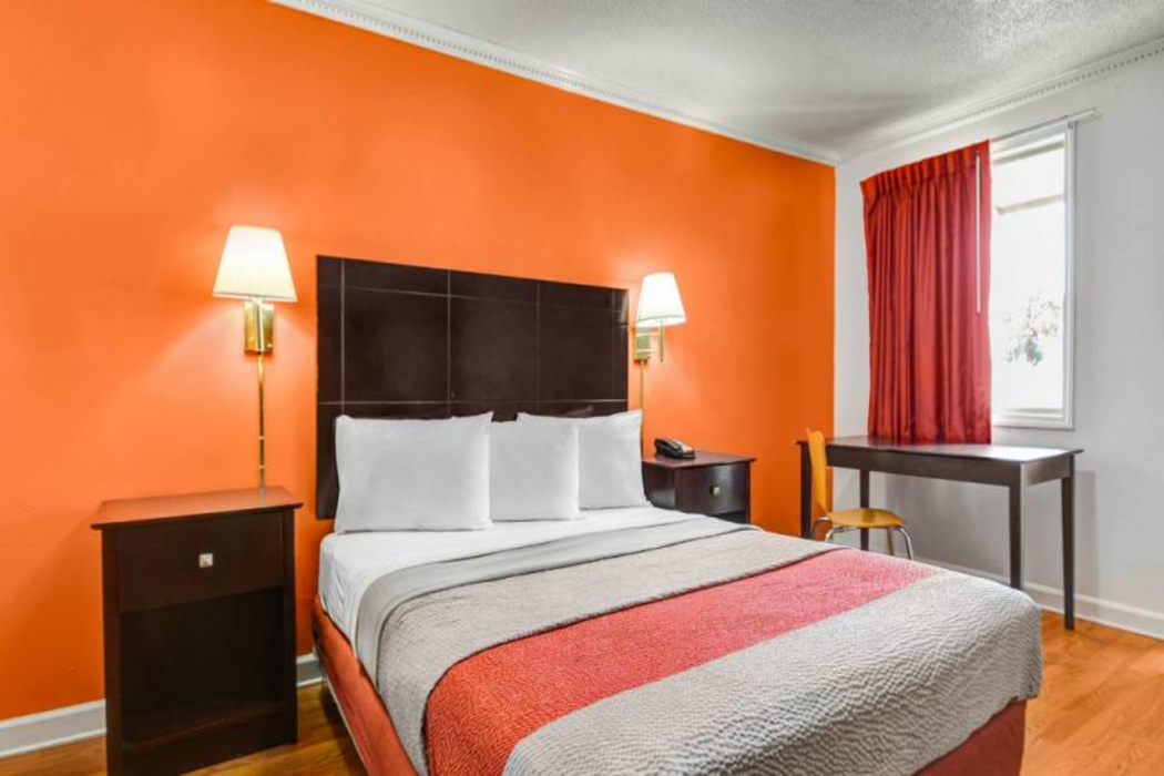 Motel6 Americus, GA 8/34