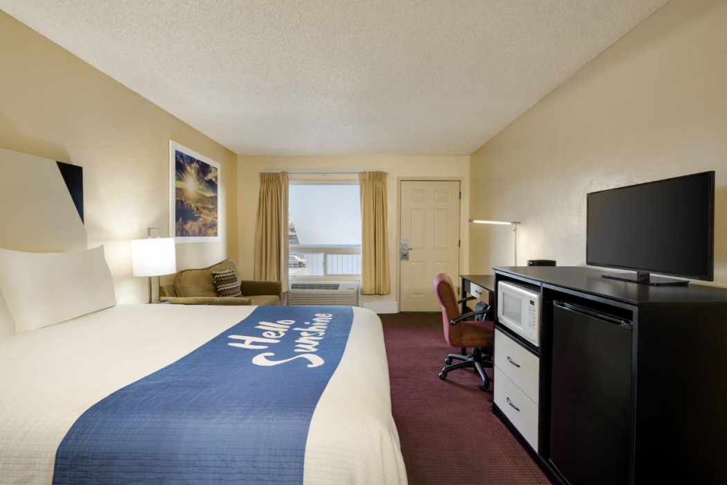 Days Inn by Wyndham Bend 22/49