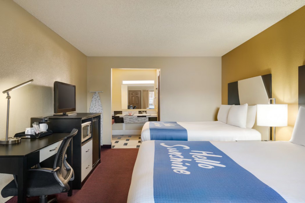 Days Inn by Wyndham Bend 7/49