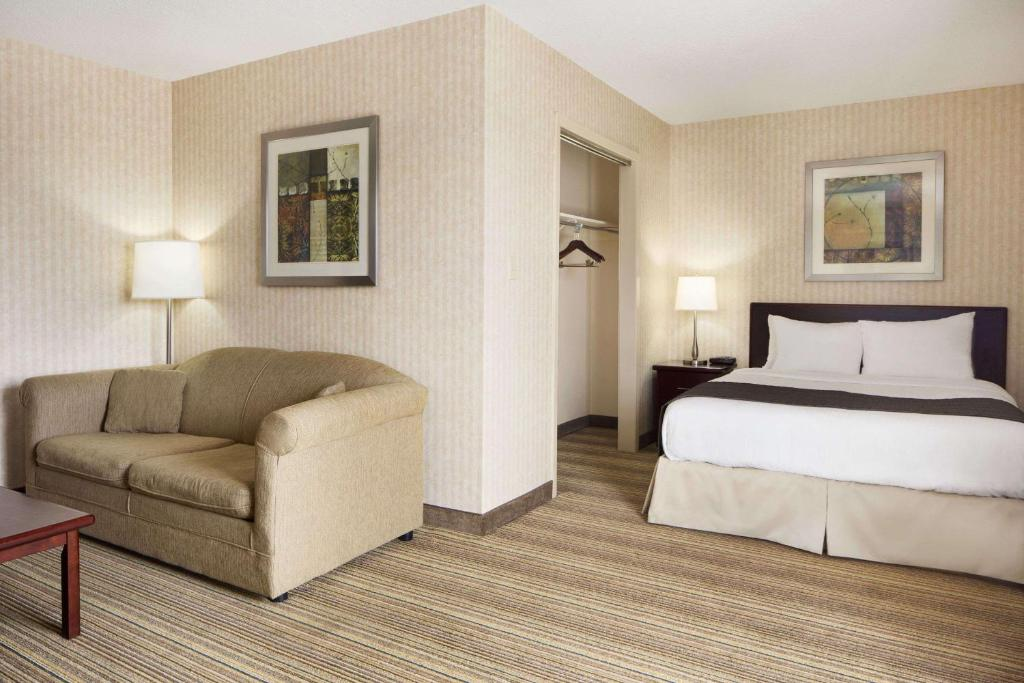 Days Inn by Wyndham Brantford 9/21