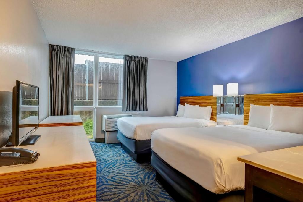 Motel6 Arlington, TX - Entertainment District 9/34