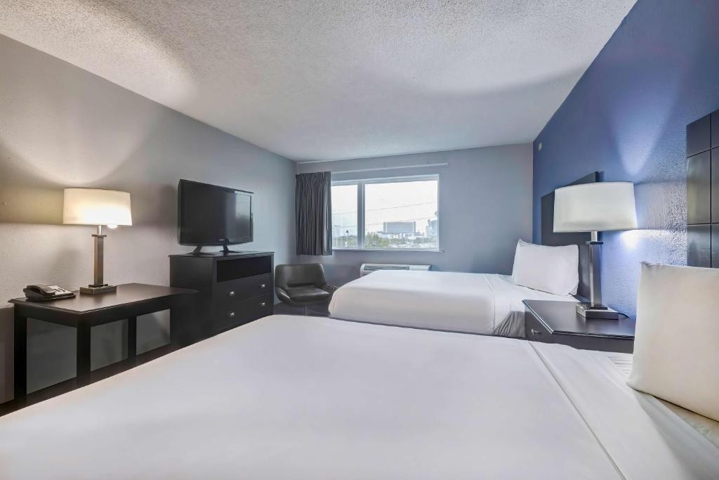Motel6 Arlington, TX - Entertainment District 17/34