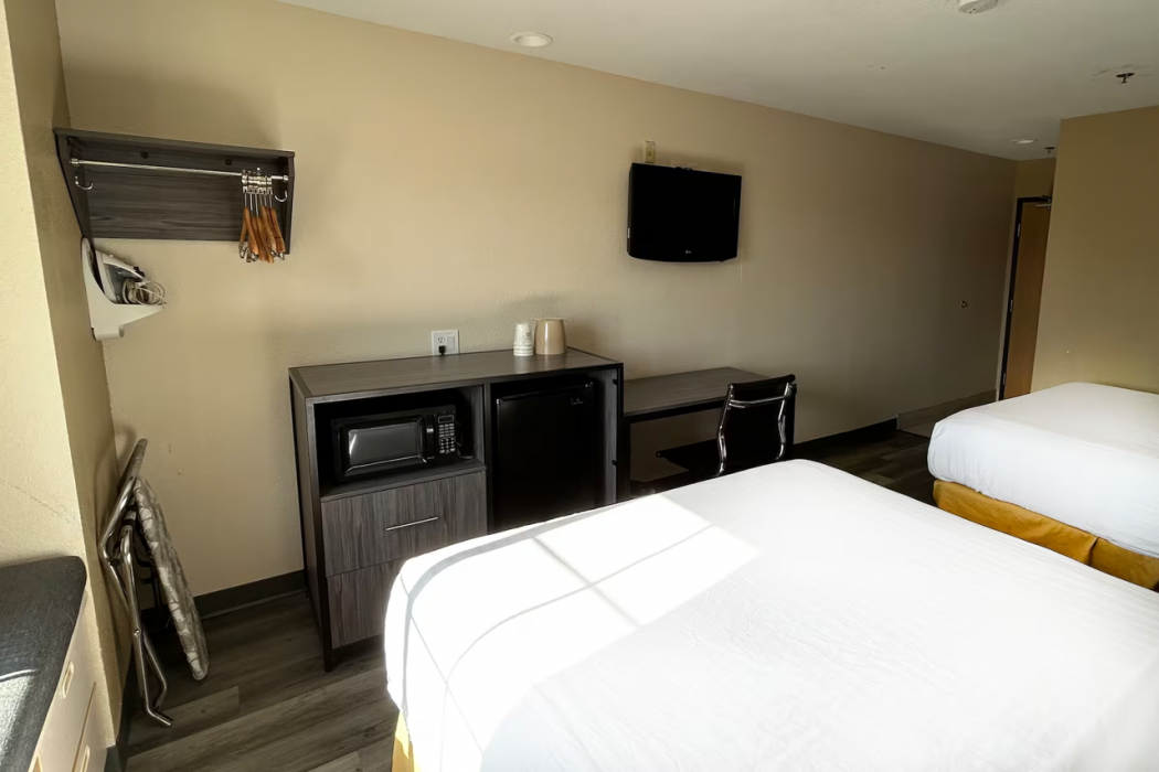 Travelodge by Wyndham Arlington/Dallas Area 7/12