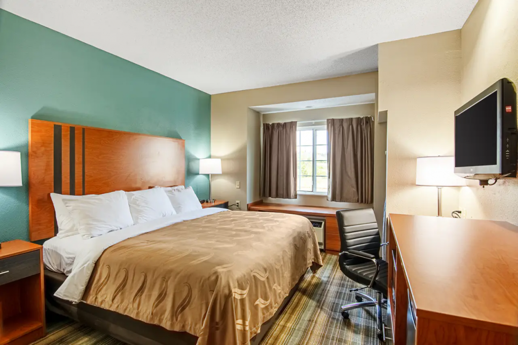 Quality Inn & Suites Bristol North 13/32