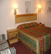 Rodeway Inn & Suites Blythe I-10, CA 2/10