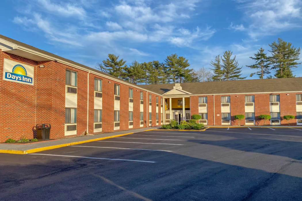 Days Inn by Wyndham Brunswick Bath Area 1/59
