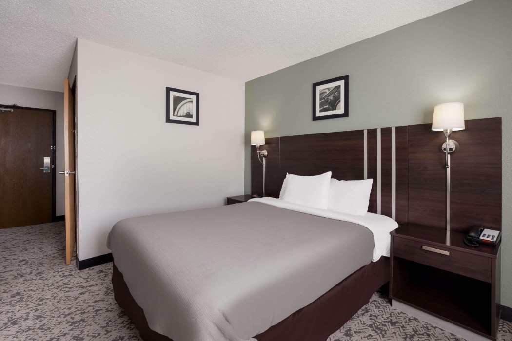 Quality Inn Hall Of Fame 20/33