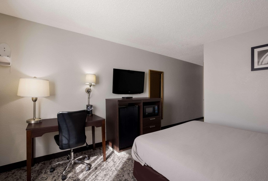 Quality Inn Hall Of Fame 17/33