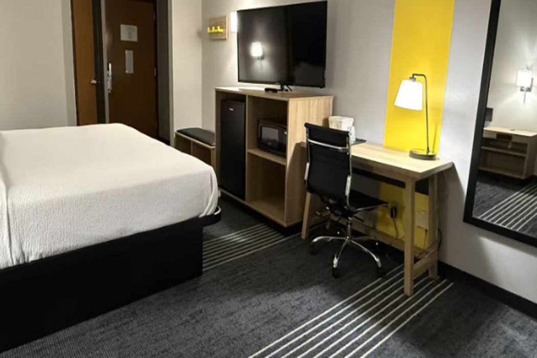 Super 8 by Wyndham Chattanooga East/Hamilton Place 18/47