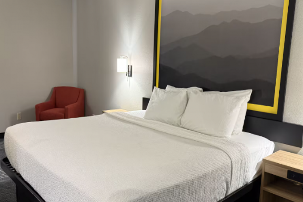 Super 8 by Wyndham Chattanooga East/Hamilton Place 16/47