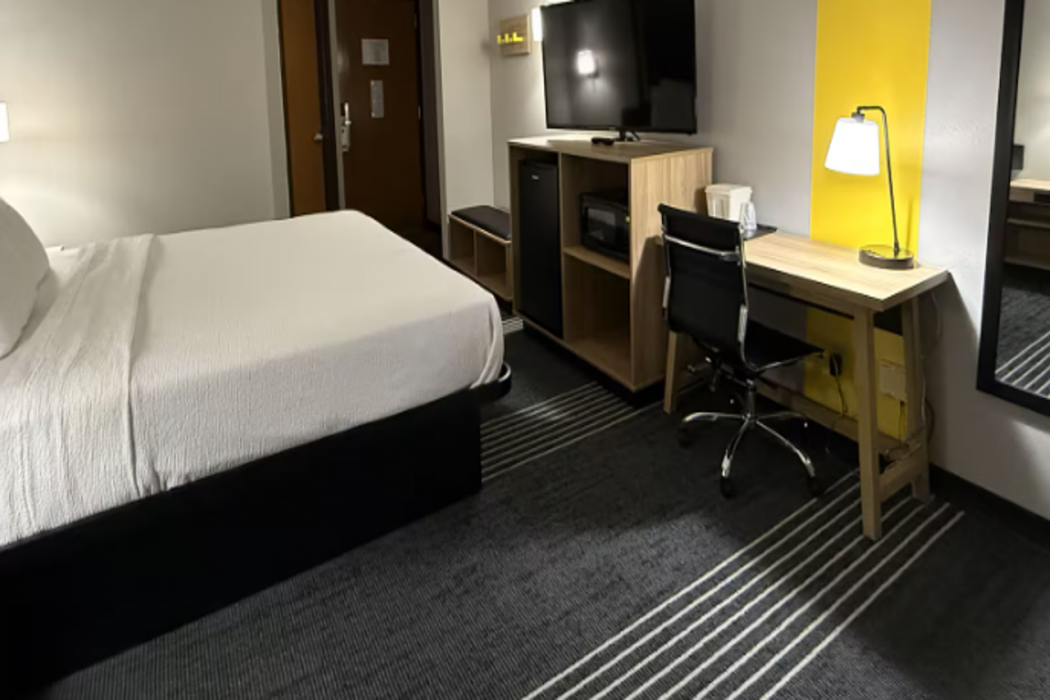 Super 8 by Wyndham Chattanooga East/Hamilton Place 15/47