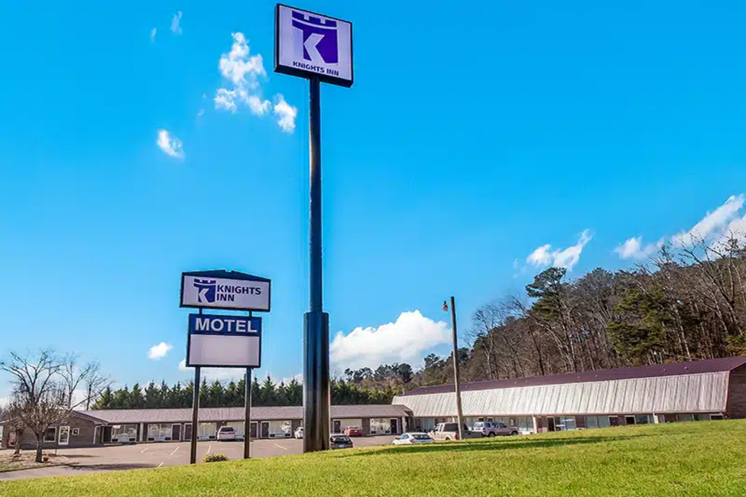 Knights Inn Cleveland, TN 1/25
