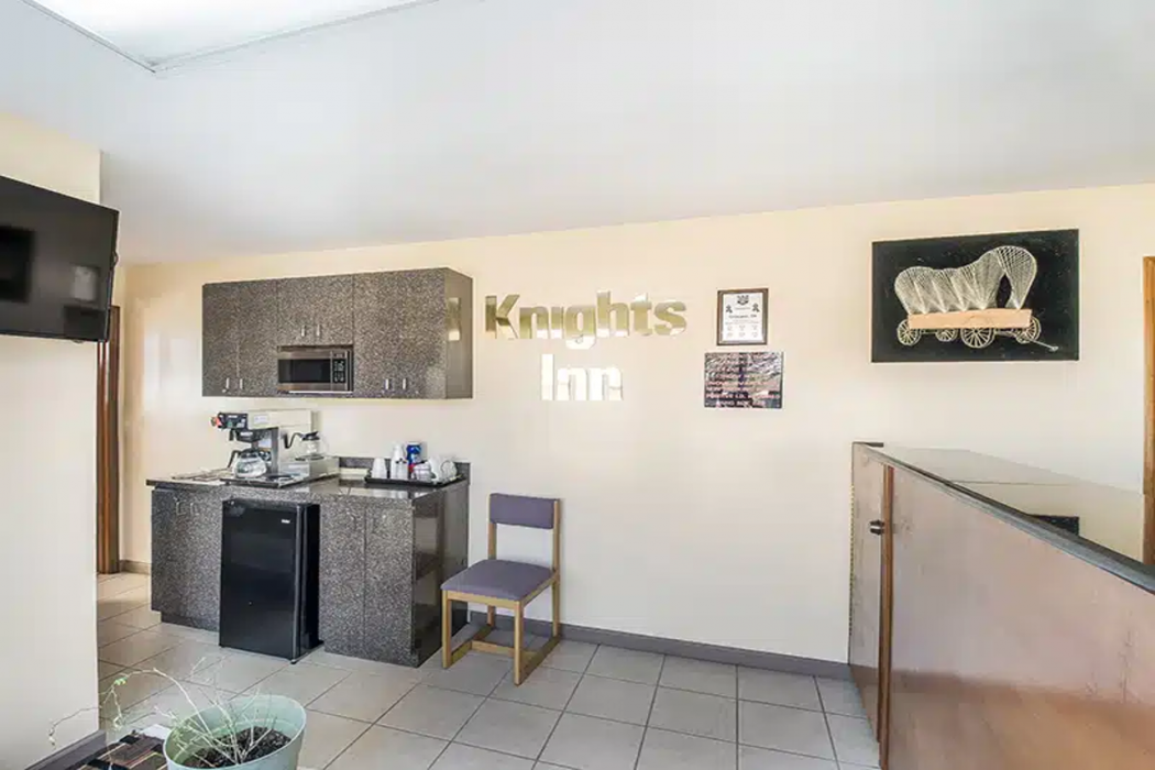 Knights Inn Cleveland, TN 2/25
