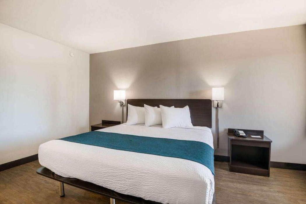 Motel6 Tucson, AZ- Downtown 14/53