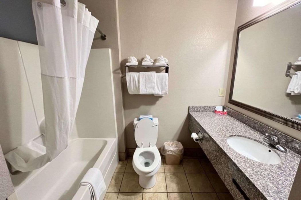 Econo Lodge Augusta West near Fort Gordon 21/34
