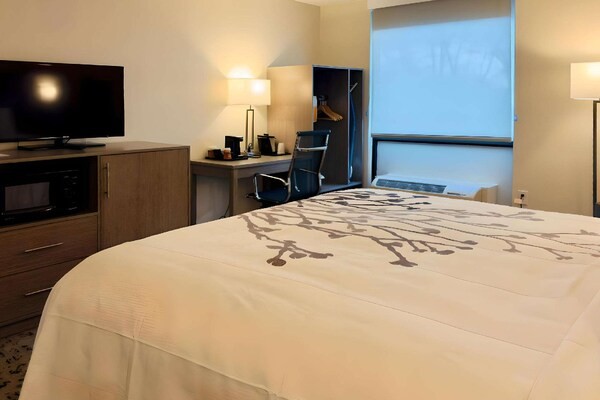 Sleep Inn Chambersburg 24/66