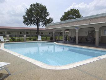 Hotel Mccoy College Station Art Libations Pool Society 28/58