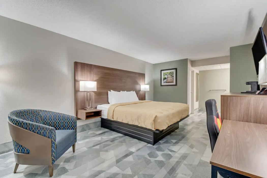 Quality Inn Dalton East 11/27