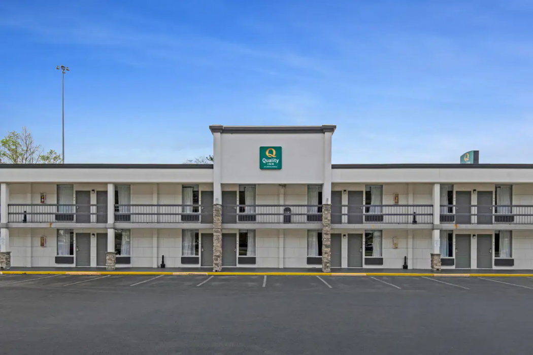 Quality Inn Dalton East 1/27