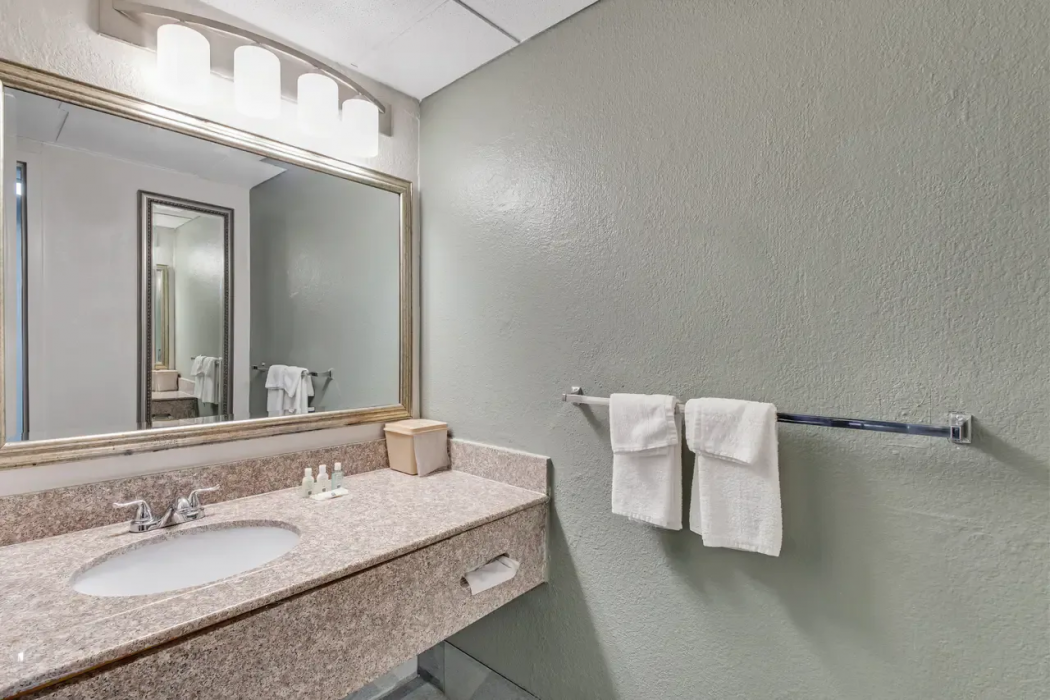 Quality Inn Dalton East 13/27
