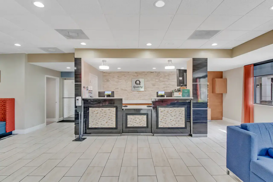 Quality Inn Dalton East 4/27