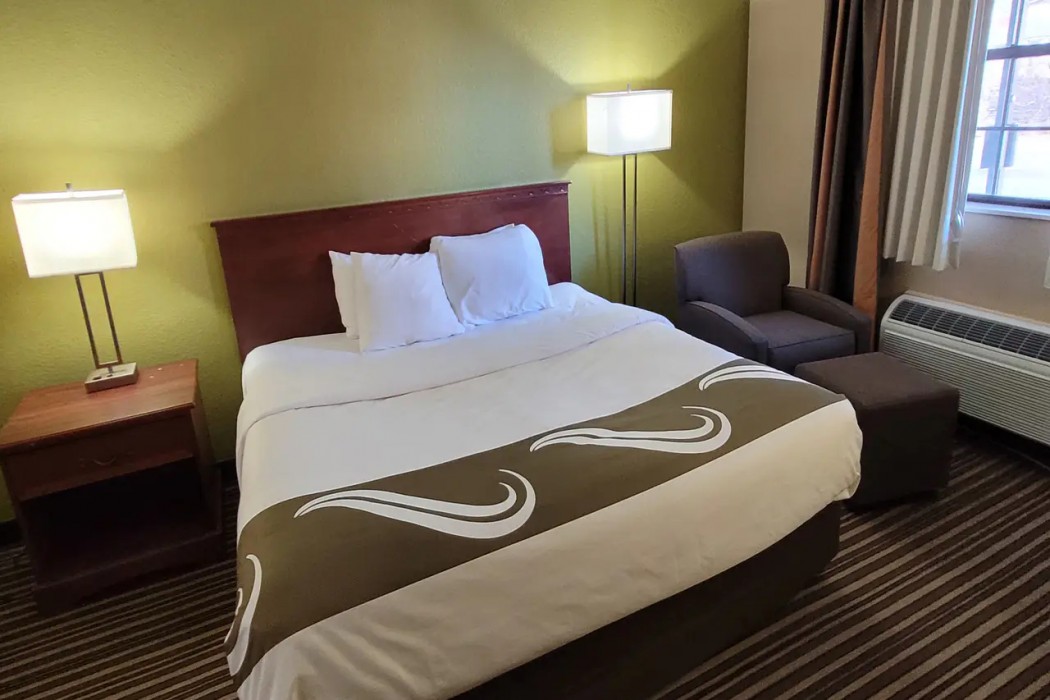 Quality Inn & Suites Columbia I-70 9/34