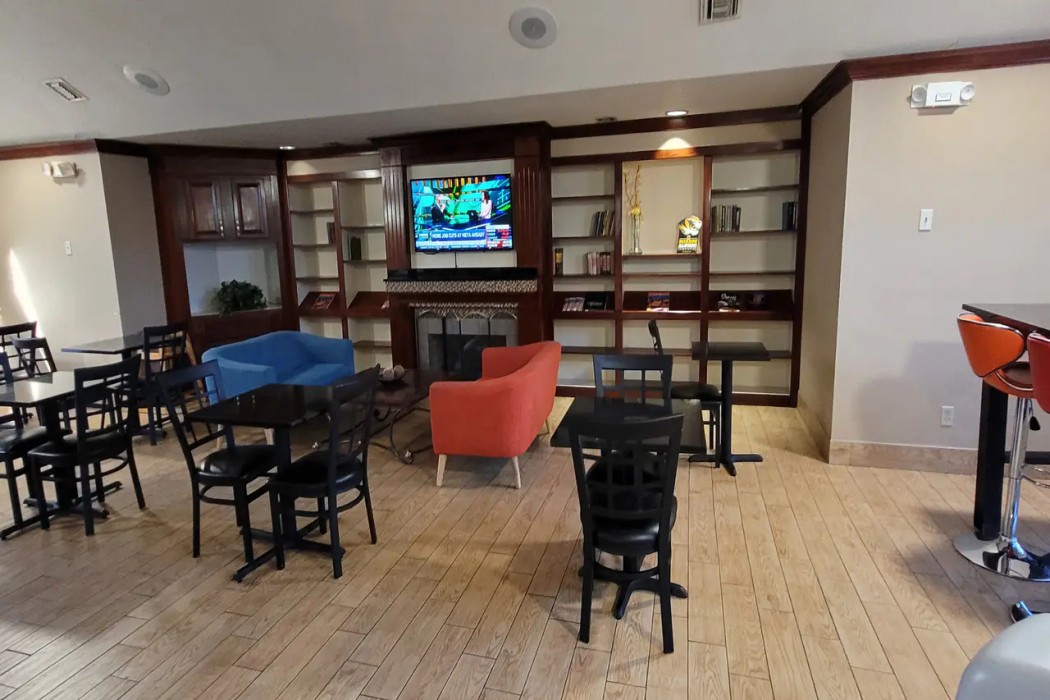 Quality Inn & Suites Columbia I-70 21/34